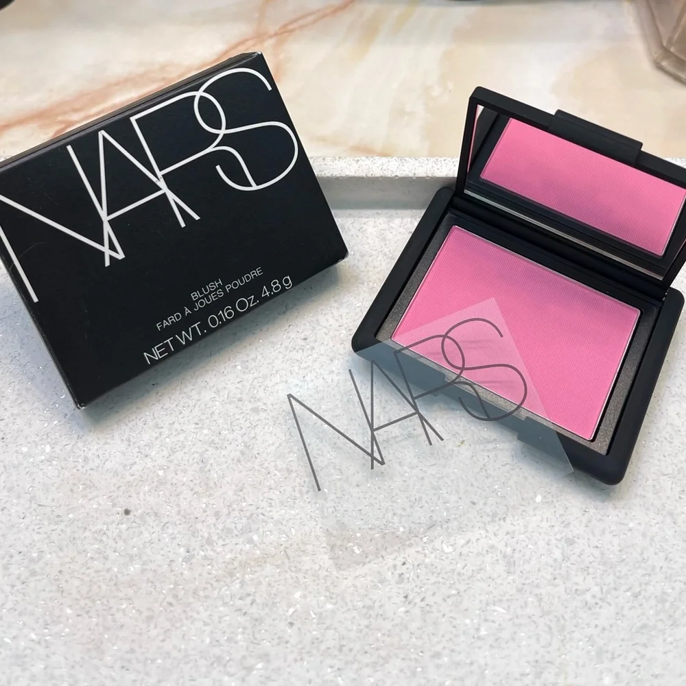 VAULTED ~ NARS ~ ‘DESIRE’ (Shade 4001) Blush ~ Talc Based Original Formula ~ NIB